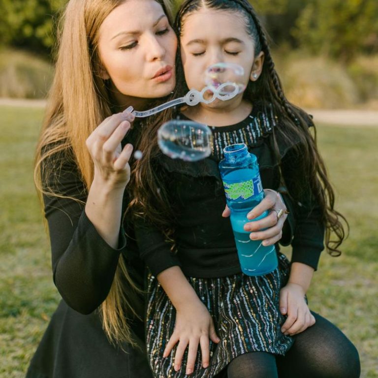 Kids-play-dba495d408454a35ab9e76c214500e4c